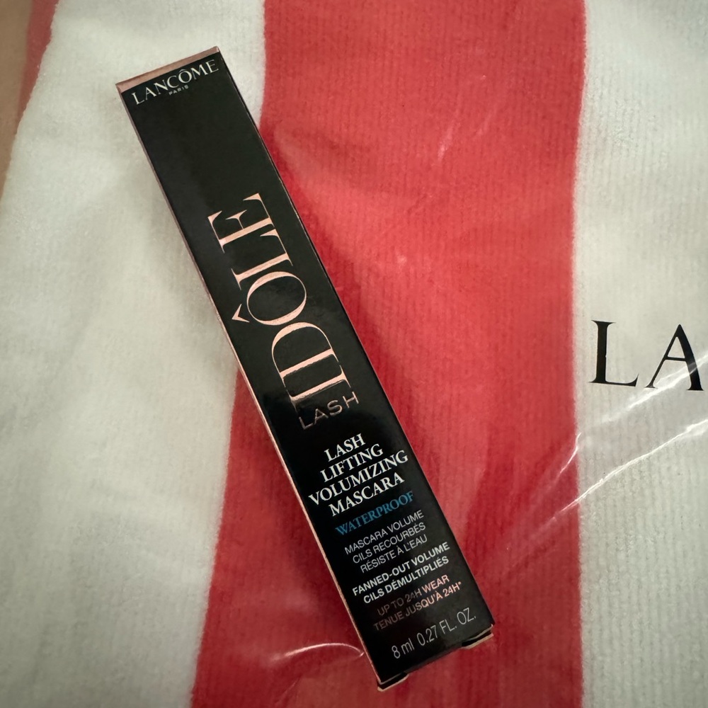 Lancôme idole mascara and beach tote - Picture 9 of 11